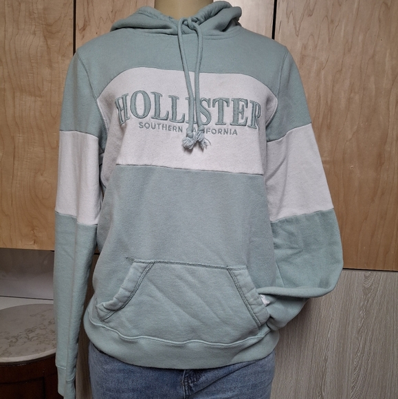Tops - HOLLISTER HOODIE Women